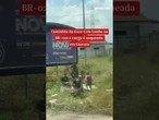 Caminhão da Coca-Cola tomba na BR-020 e carga é saqueada por moradores de Caucaia #shorts #noticias