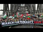 REGARDEZ : Des manifestants pro-palestiniens défilent sur le pont du port de Sydney