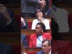 Rząd upada, Macron pod ścianą. Na stole pięć opcji, rywale zacierają ręce