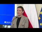 SKANDAL W SZCZECINIE! Rząd Tuska skąpi na zabytkową stocznię, woli płacić patoartystom?