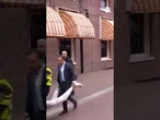 Tusk y Esjof son desalojados de un escenario por el lanzamiento de bombas de humo #tusk #esjof