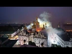 Frappes russes en Ukraine : au moins 11 morts et une cathédrale historique de Kyiv en flammes