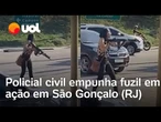 Policial civil usa fuzil durante ação na favela do Salgueiro (RJ); veja vídeo