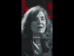 Elvira Lindo: "Yo podía haber tenido una carrera en la radio"