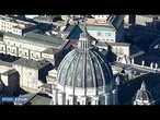 Piazza San Pietro gremita per il conclave, le immagini dall'elicottero della Polizia di Stato