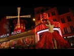 Pás do Moulin Rouge de Paris voltam a girar | AFP