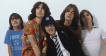 Zmarł w tragicznych okolicznościach. Kto zagra w hołdzie dla Bona Scotta (AC/DC)?