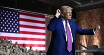 Trump w amerykańskiej bazie wojskowej. Katar zainwestuje w nią 10 mld dolarów
