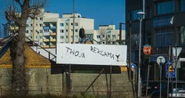 Gminy będą wypłacać odszkodowanie za usunięcie reklamy. Jest jeden haczyk