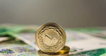 Kursy walut w poniedziałek. W nadchodzących dniach możliwe osłabienie złotego