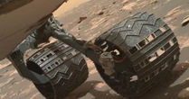Łazik Curiosity porzuci swoje koło na Marsie?