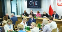 Troje posłów KO ukaranych. Muszą teraz zapłacić po 500 zł