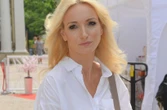 Była jedną z piękniejszych polskich gwiazd, w 2019 roku odeszła z show-biznesu. Tak Karina Kunkiewicz zarabia dziś na chleb
