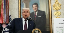 Trump grozi kolejnymi cłami. Na celowniku chipy i kraje kupujące ropę z Rosji