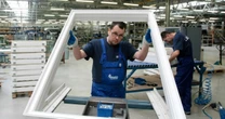 To nie koniec fali zwolnień u producenta okien? Związkowcy chcą interwencji PIP