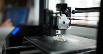 Technologiczne mocarstwo łakomym kąskiem. Słaby jen kusi inwestorów z Chin