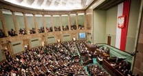 Deregulacji ciąg dalszy. Kolejne ustawy z zielonym światłem od Sejmu