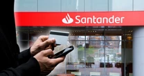 Santander ostrzega przed nowymi oszustwami. "Nie przykładaj karty do telefonu"