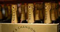 Kiedy bąbelki nie wystarczą, luksusowy sektor liczy straty. Moët zwolni 1200 pracowników