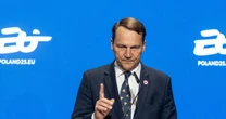 Ciemne chmury nad Bałtykiem. "Flota cieni" Putina niepokoi Sikorskiego
