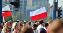 Jemy taniej niż Francuzi, zarabiamy jak Rumuni. Eurostat pokazał dane