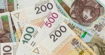 ZUS rozpoczął wypłaty. Pierwsi już dostali 300 zł świadczenia
