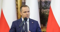 Kilkadziesiąt ustaw na biurku Nawrockiego. Rząd chce przejść do ofensywy