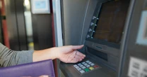 Nie każdy bankomat jest bezpieczny. PKO BP ostrzega przed zagrożeniem