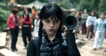 Niespodzianka dla fanów "Wednesday"! Gwiazdy hitu Netfliksa już w lipcu w Polsce