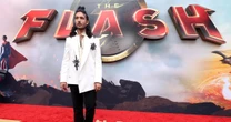 Ezra Miller chce wrócić do Hollywood. Koniec ze skandalami?