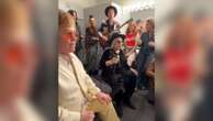 Joni Mitchell, Brandi Carlile, Elton John and more have epic jam session: See hereSeveral iconic musicians had an impromptu jam session over the weekend.10/23/2024 04:02:15 EDT