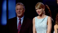 Taylor Swift's dad recovering from successful heart surgery, source saysScott Swift is well-known to fans of his music superstar daughter.20 minutes ago