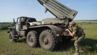 Russia ramps up offensives on 2 fronts in Ukraine as both sides seek an advantage before fall