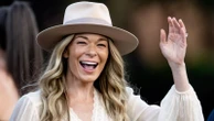 LeAnn Rimes to star in '9-1-1: Nashville' with Kimberly Williams-Paisley and more'9-1-1: Nashville' will air on ABC and stream the next day on Hulu.1 hour ago