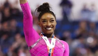 Tim Nwachukwu/Getty ImagesSimone Biles wins Core Hydration Classic with top score ahead of 2024 Paris OlympicsThe athlete also competed against Suni Lee and Gabby Douglas at the event. 5/19/2024 04:14:22 EDT