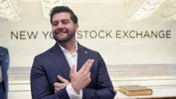 The online gunseller with Donald Trump Jr. on its board makes its market debut. Shares plunge
