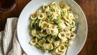 Recipes from Tom Colicchio for a classic broccoli pasta and raddichio saladThe "Top Chef" judge and restaurateur joined "GMA" live. 10/8/2024 06:48:04 EDT