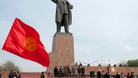 Kyrgyzstan removes towering Lenin statue from second city