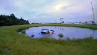 Heart-pounding bodycam video shows rescue of mom from submerged carJonquetta Winbush was driving her two children when she suddenly had a seizure.8/14/2024 09:38:50 EDT