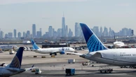 United gives free ticket changes amid Newark chaos