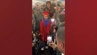 Plane passengers give mid-air celebration to 5-year-old who missed graduationXavier even received high fives from fellow passengers.6/21/2024 04:48:00 EDT