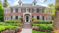Renovated 'Home Alone' house hits the market: See the iconic homeIncluded in the renovated Chicago suburban is a sunroom.5/27/2024 12:31:31 EDT
