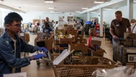 The Associated PressHome bakers donate fresh bread to food banks thanks to this Seattle nonprofitA Seattle-area nonprofit group called Community Loaves donates home-baked bread and cookies to food banks in four states23 minutes ago