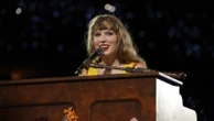 Taylor Swift visits children's hospital in Florida, surprises patientsThe singer met with children in their hospital rooms and posed for photos.23 minutes ago