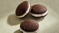 Make eclipse-themed treats: Chocolate moon pies, spacey Rice Krispies treats and moreChef Judy Joo created these out-of-this-world treats for the solar eclipse.4/8/2024 07:26:35 EDT