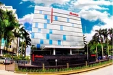 Bata Tutup 50 Gerai dan PHK Karyawan akibat COVID-19