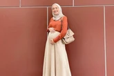 10 Potret Mega Iskanti dengan Baby Bump, Bumil Stylish Abis!