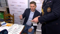 Kłótna o niedozwolone substancje. Poseł przebadał się przed kamerami