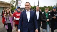 "Mam jeszcze wiele energii". Nawrocki rozpoczął kampanię przed II turą