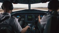 Załoga straciła kontakt z pilotami. Awaryjne lądowanie samolotu
